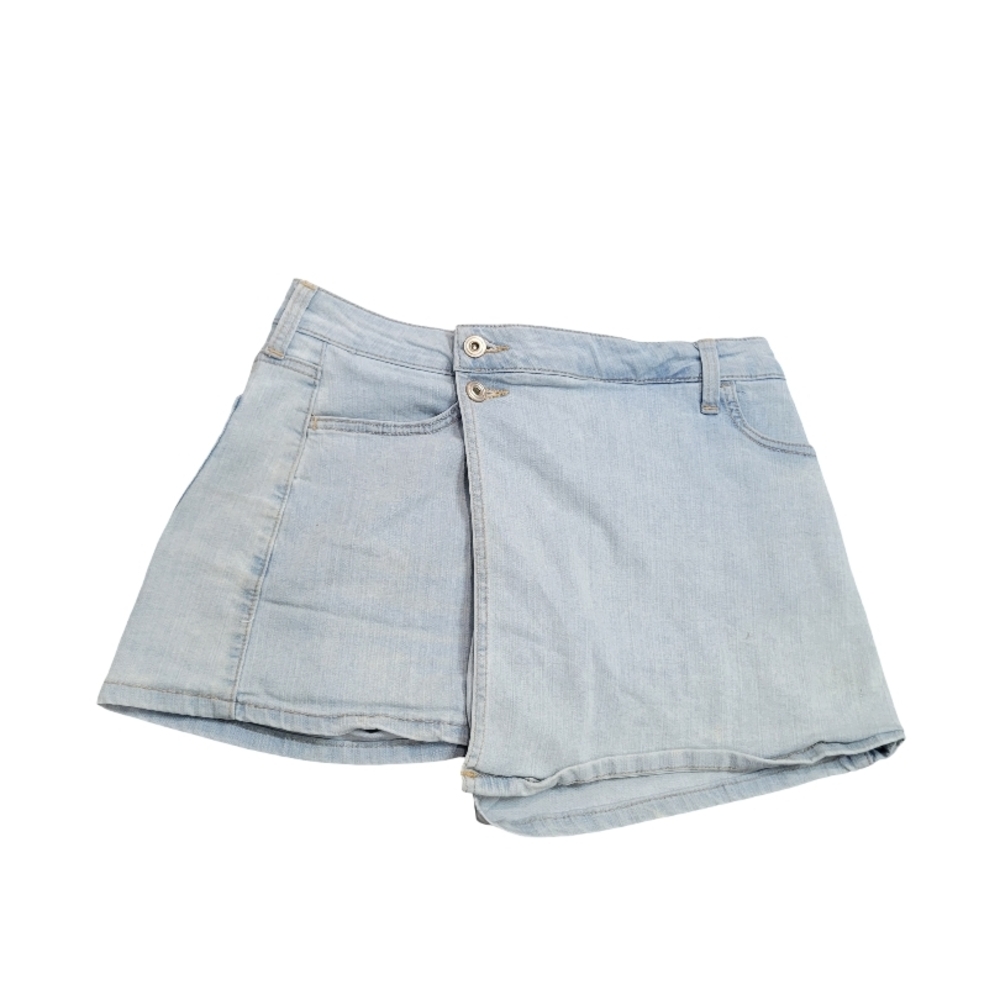 BCBGeneration Light Blue Women's Skorts - Size Medium